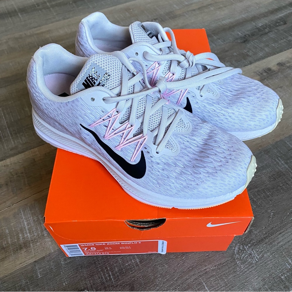 Nike Zoom Winflo 5 Vast Grey/Black/Pink Women’s Size 7.5